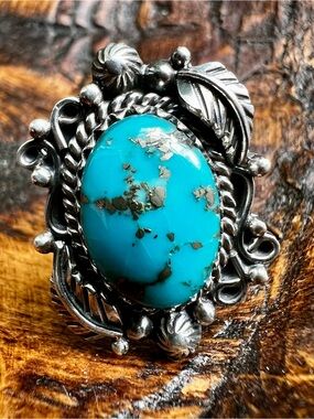 Kingman Turquoise Ring Size 8 Sterling Silver Southwestern Statement